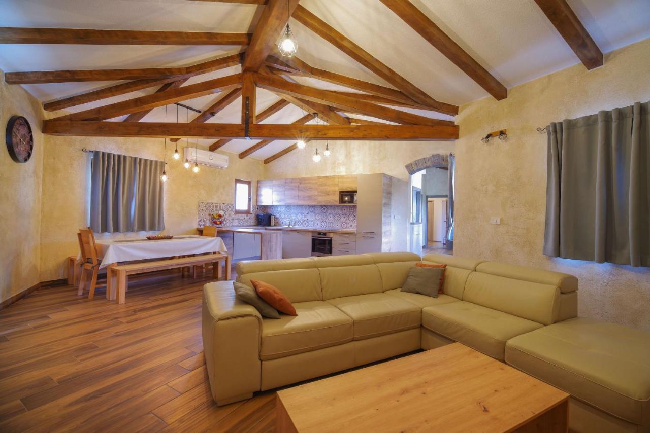 Villa Meloni Motovun Exteriör bild